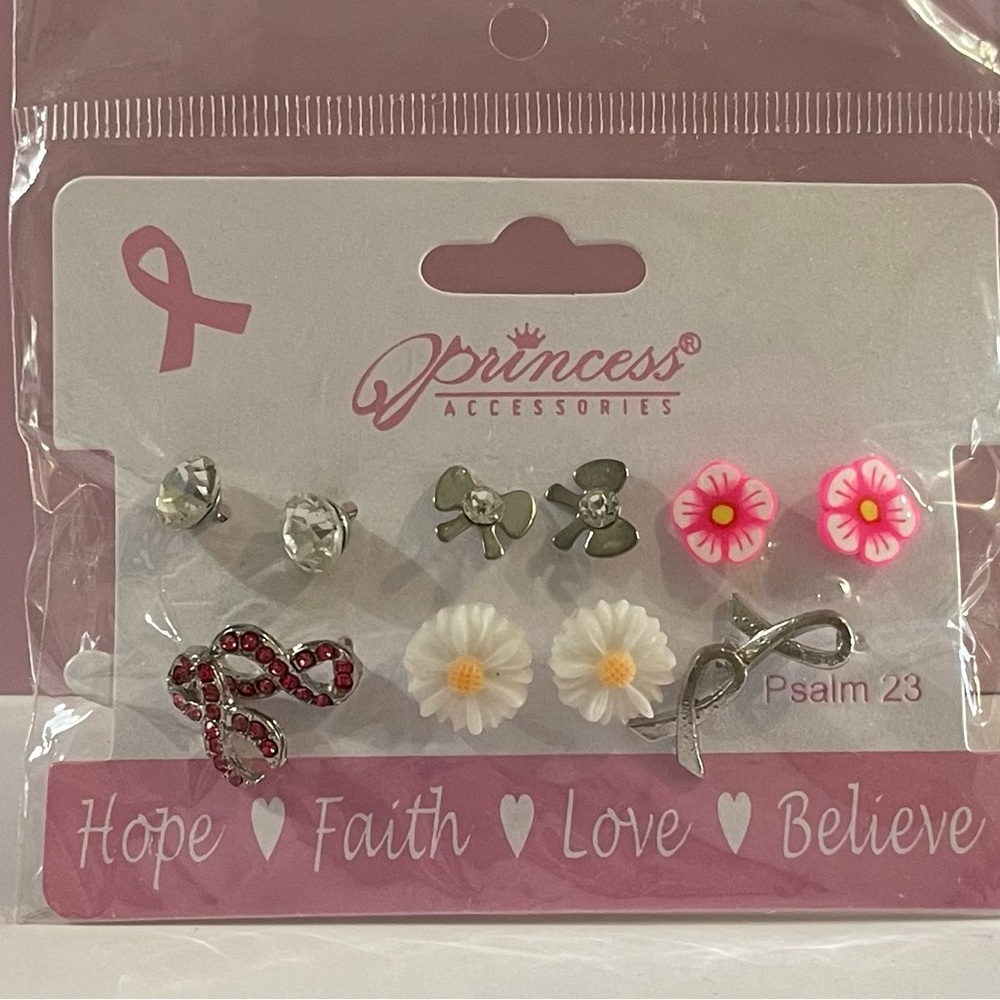 NEW Princess Access. Assorted 6 piece earrings.